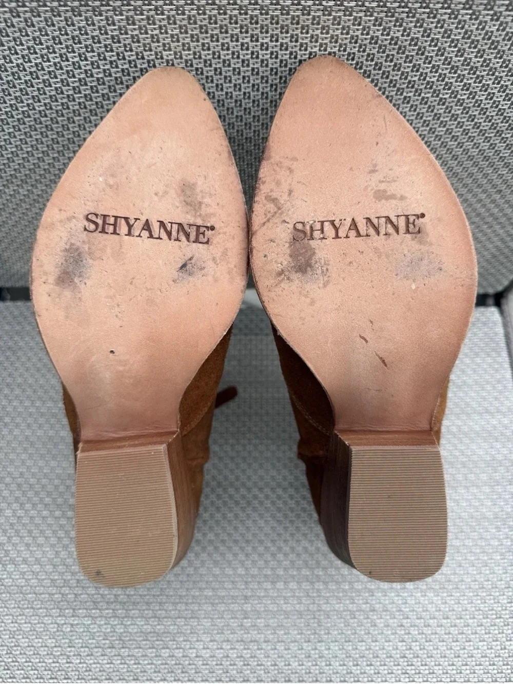 Shyanne Women’s Jodi Suede Leather Brown Western Ankle Boots Sz 6 EUC